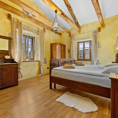 Villa Franz Krbune *